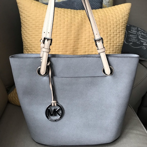 Michael Kors Handbags - Michael Kors grey handbag